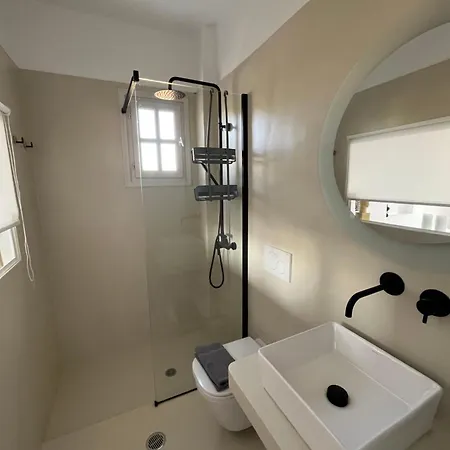 Akrolithos Διαμέρισμα *