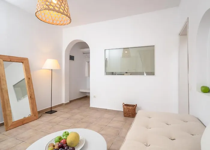 Akrolithos Διαμέρισμα *